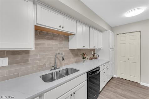 26613 N Park Boulevard Olmsted Falls OH 44138