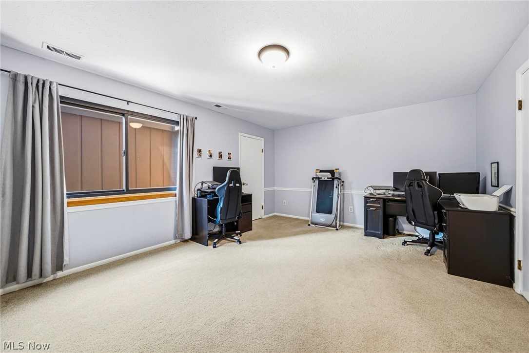 636 Cherry Park Oval Aurora OH 44202