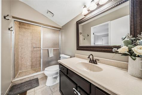 636 Cherry Park Oval Aurora OH 44202