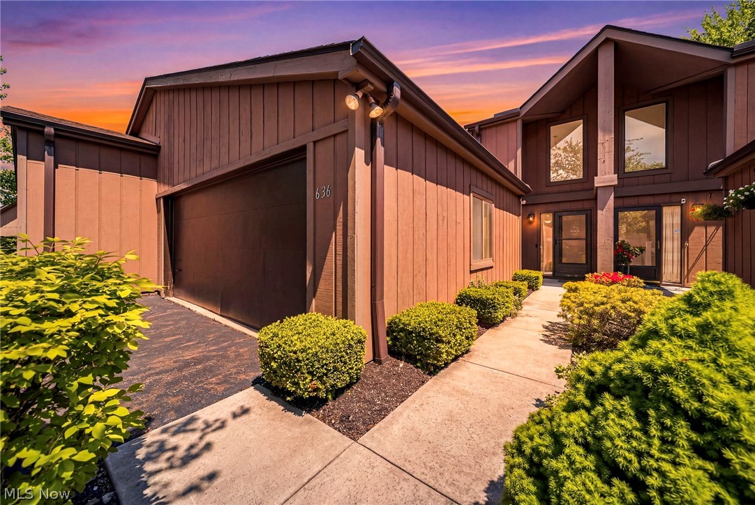 636 Cherry Park Oval Aurora OH 44202