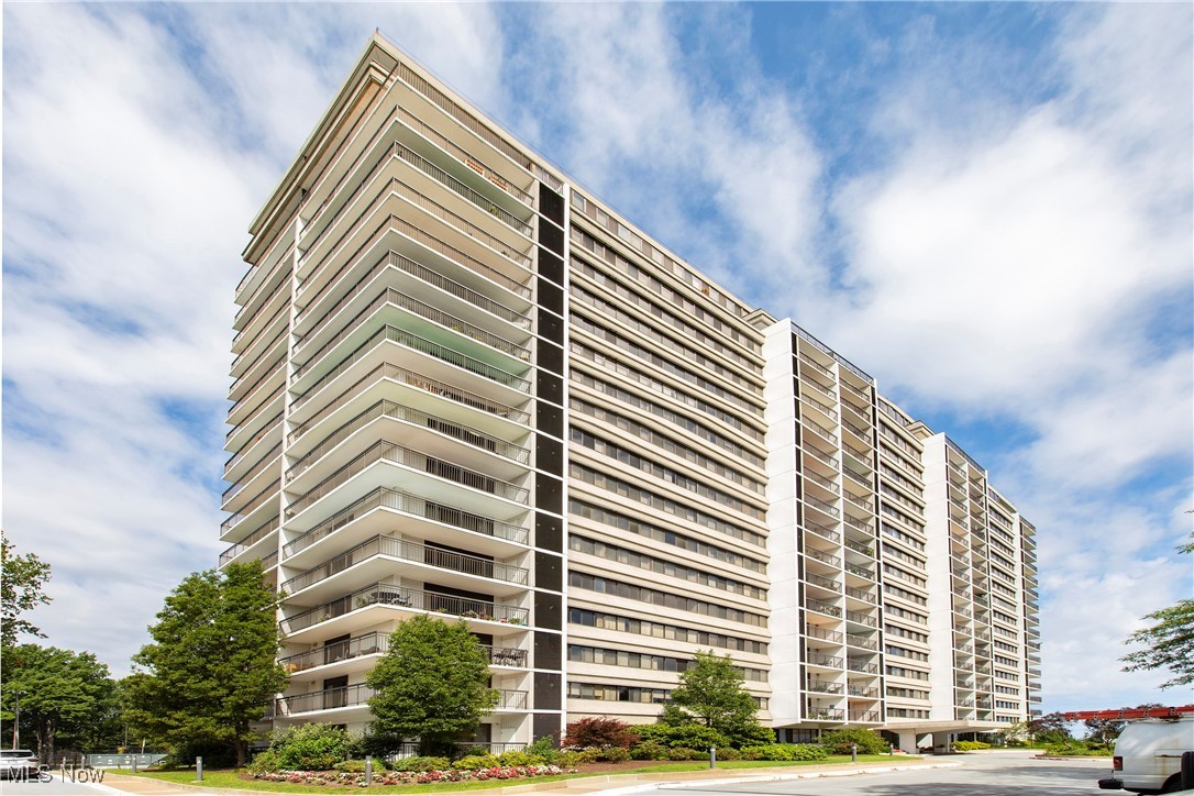 12550 Lake Avenue Lakewood OH 44107