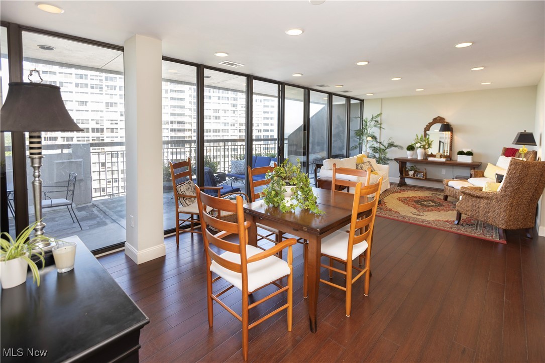 12550 Lake Avenue Lakewood OH 44107