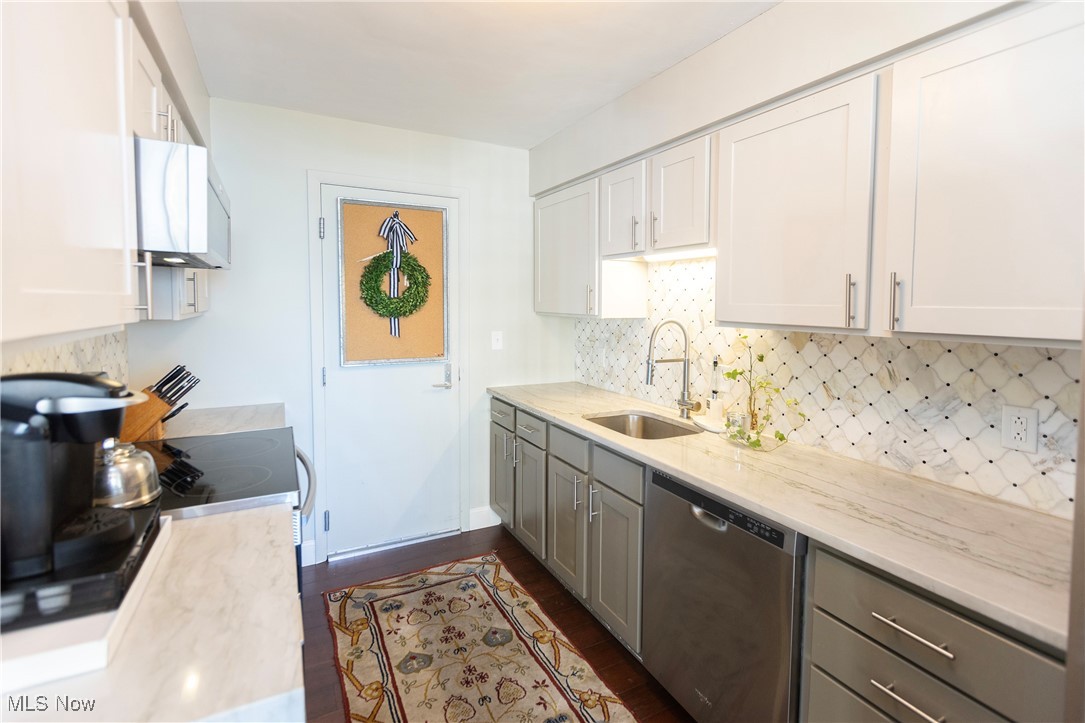 12550 Lake Avenue Lakewood OH 44107