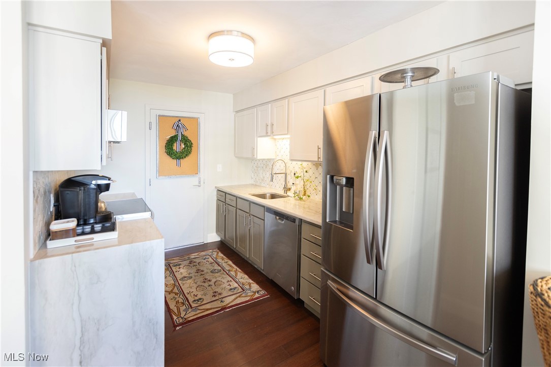 12550 Lake Avenue Lakewood OH 44107