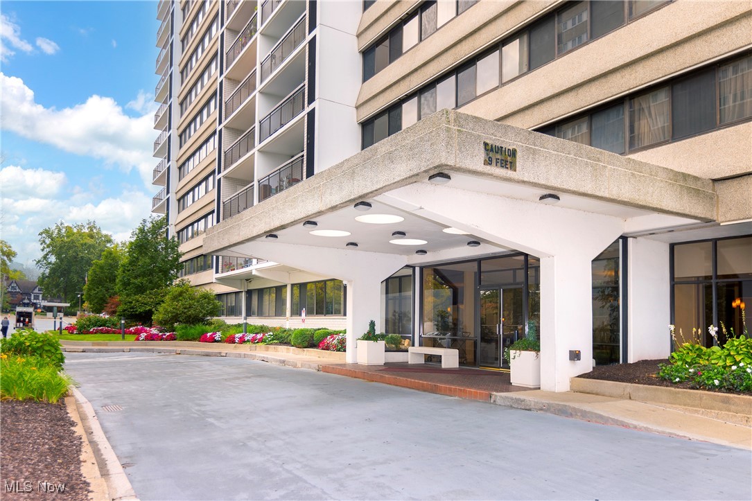 12550 Lake Avenue Lakewood OH 44107