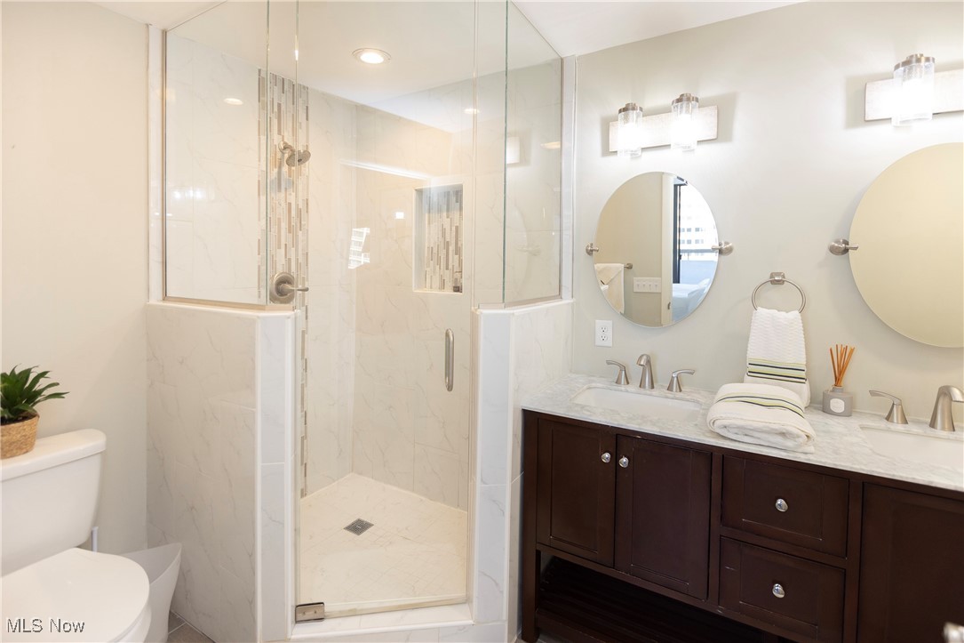 12550 Lake Avenue Lakewood OH 44107