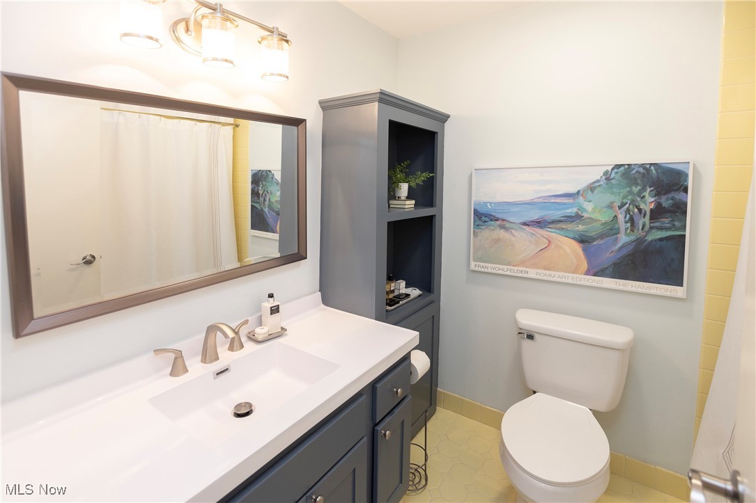 12550 Lake Avenue Lakewood OH 44107