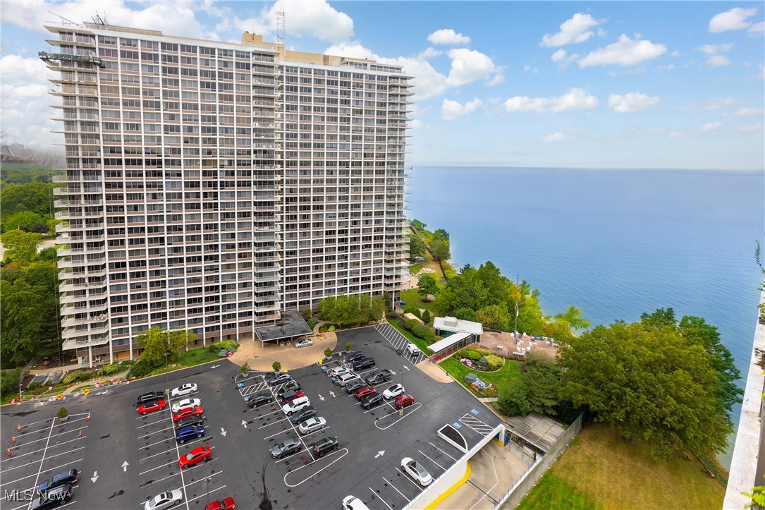 12550 Lake Avenue Lakewood OH 44107