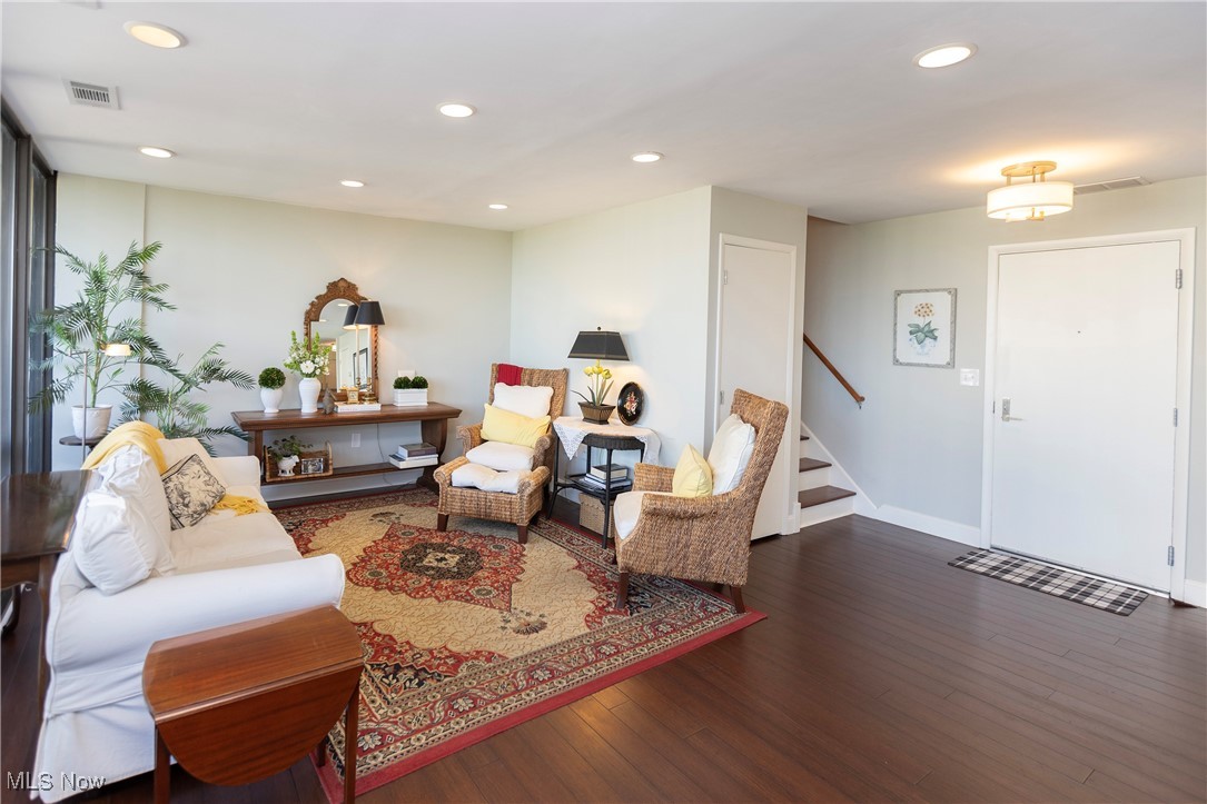 12550 Lake Avenue Lakewood OH 44107