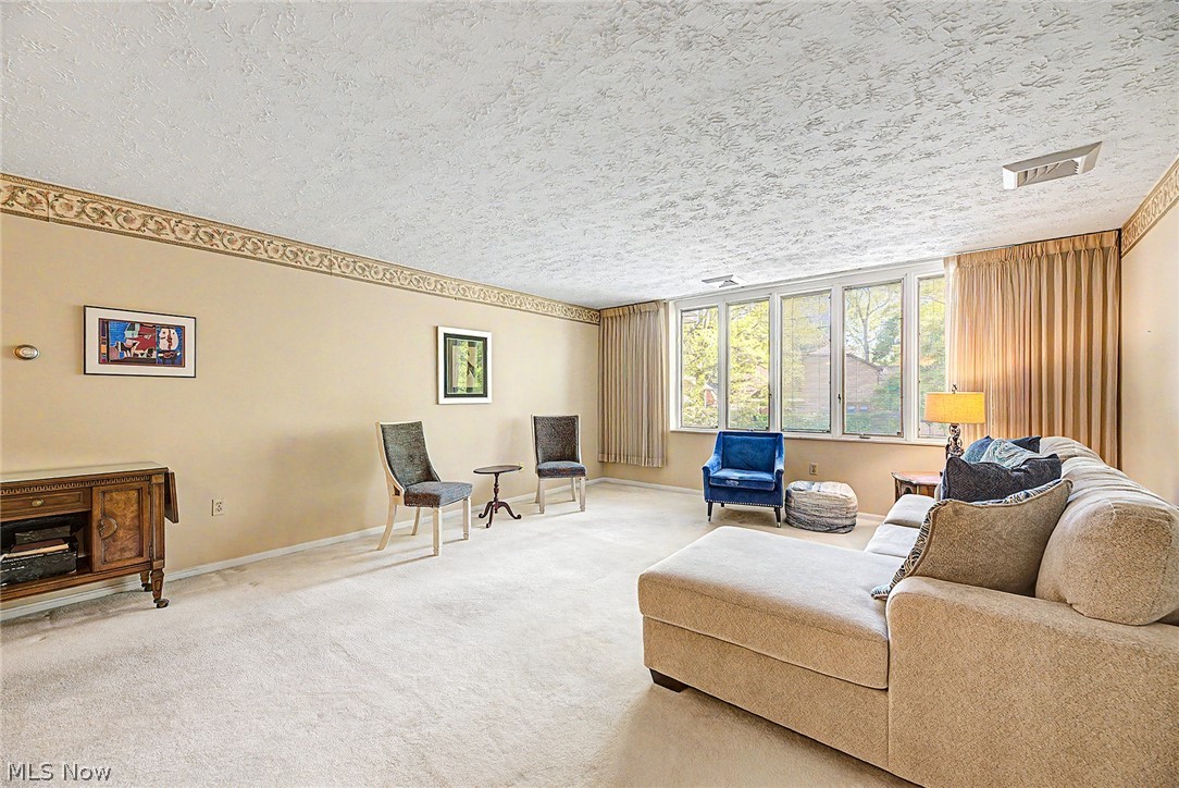 924 Memorial Parkway Akron OH 44303