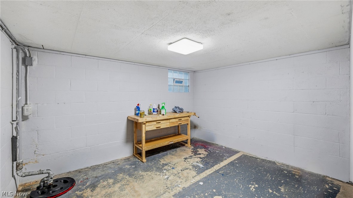 2308 Ansley Street Alliance OH 44601