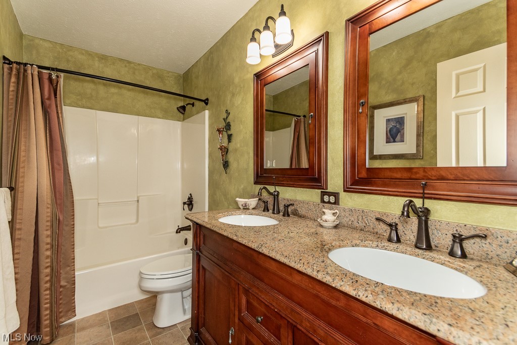 7219 Gabriel's Landing Concord OH 44077