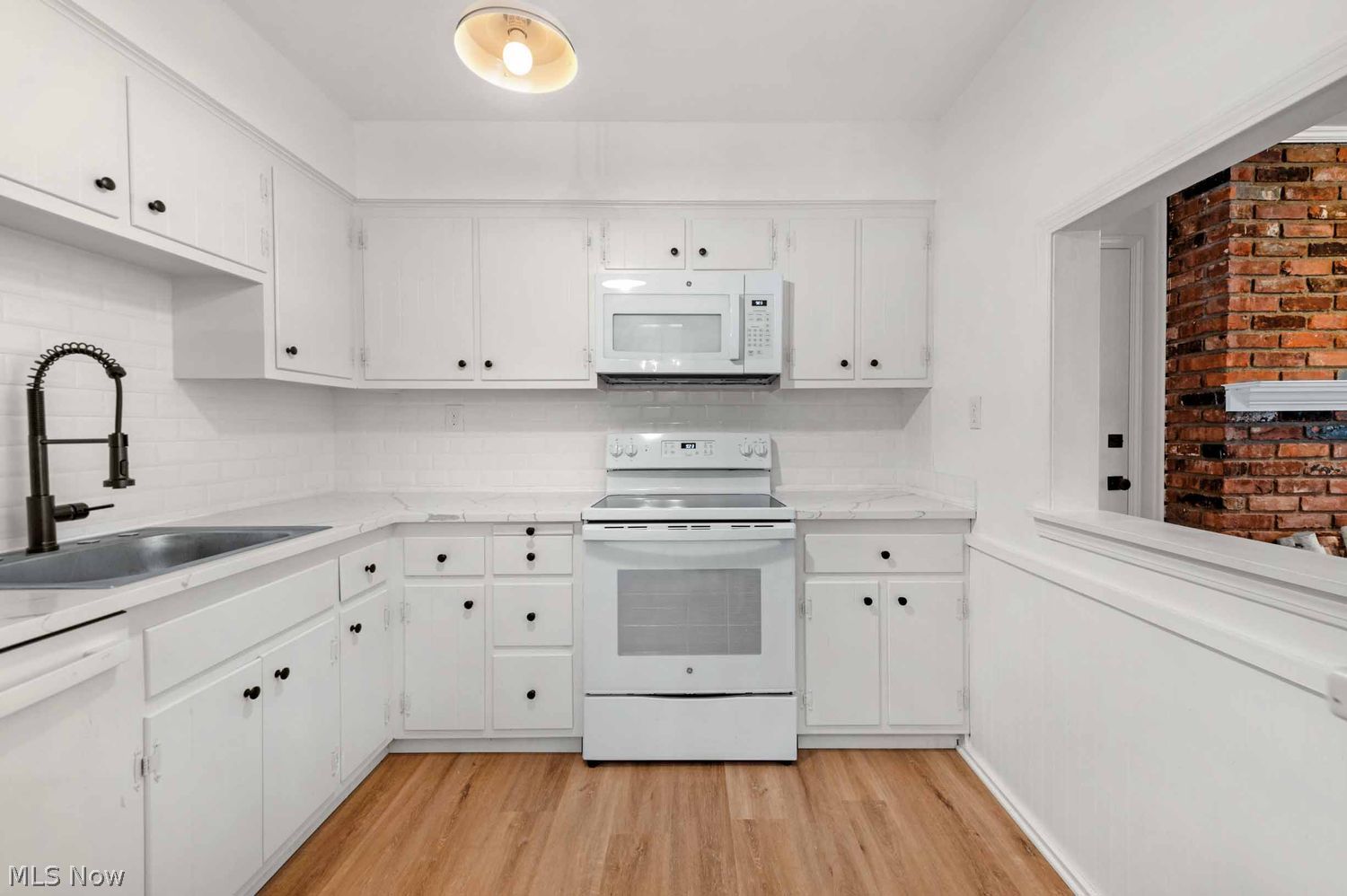 2888 Pease Drive Rocky River OH 44116