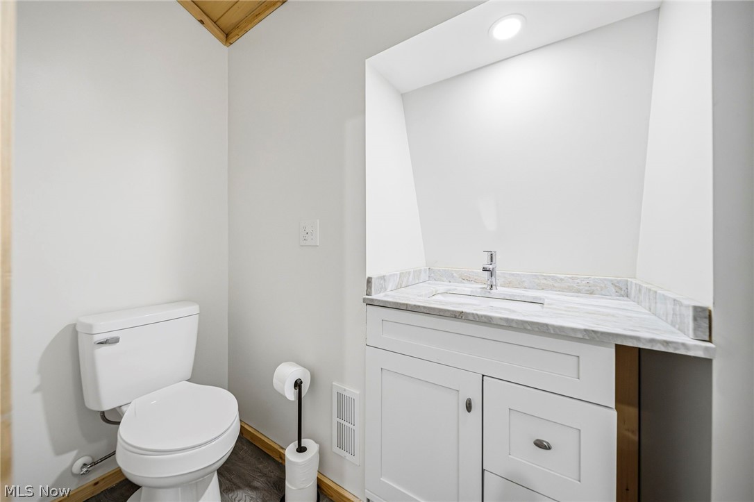 5919 W Lake Road Ashtabula OH 44004