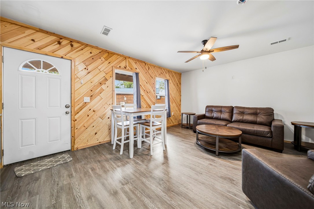 5919 W Lake Road Ashtabula OH 44004