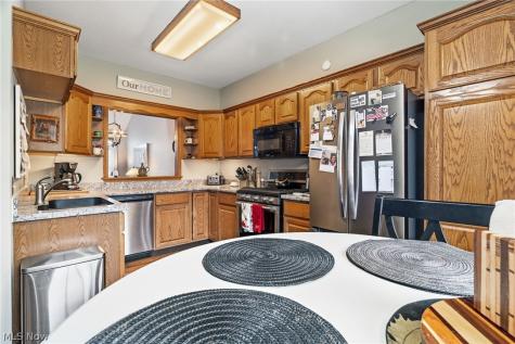 2601 Charing Cross Road NW Canton OH 44708