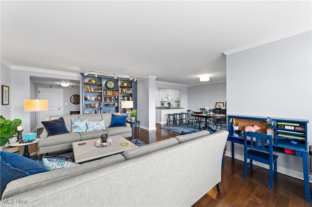 1 Bratenahl Place Bratenahl OH 44108