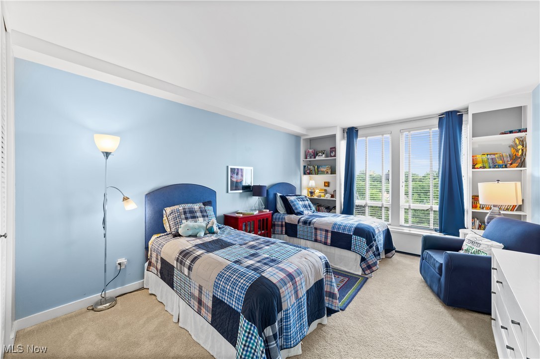 1 Bratenahl Place Bratenahl OH 44108