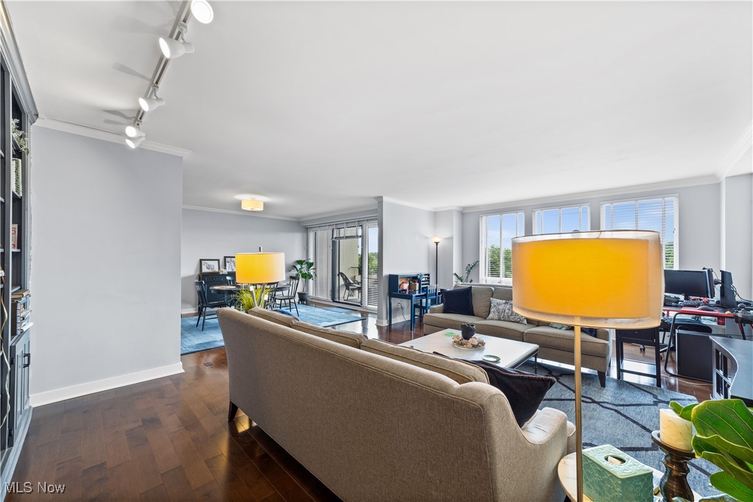 1 Bratenahl Place Bratenahl OH 44108