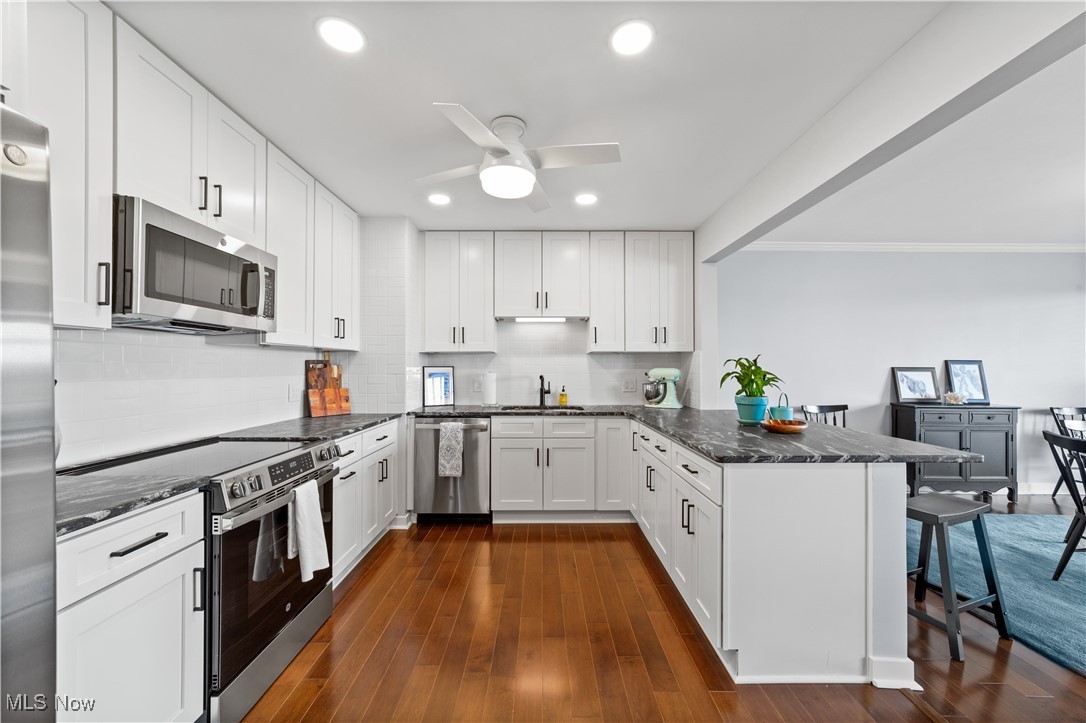 1 Bratenahl Place Bratenahl OH 44108