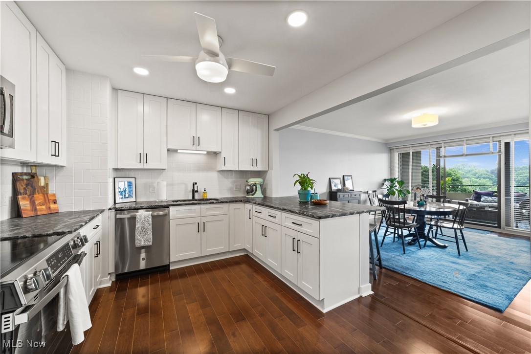 1 Bratenahl Place Bratenahl OH 44108