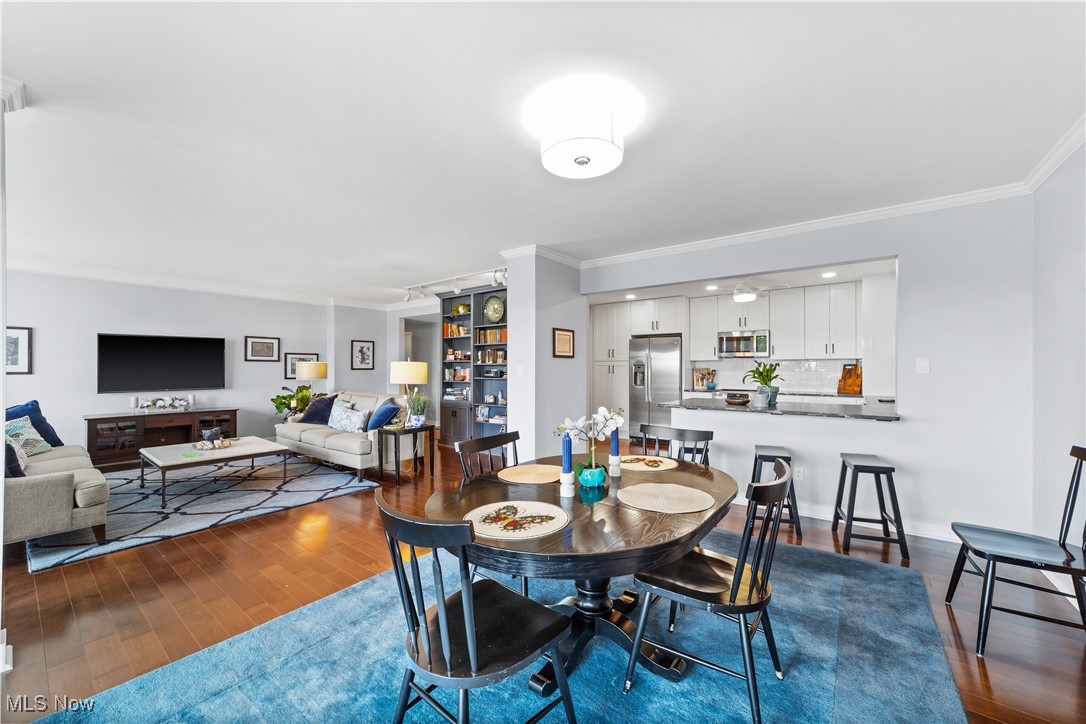 1 Bratenahl Place Bratenahl OH 44108