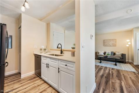 3970 Royal Liverpool Drive Uniontown OH 44685