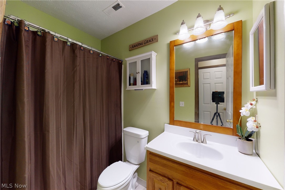 8785 Eastbrook Circle Chagrin Falls OH 44023