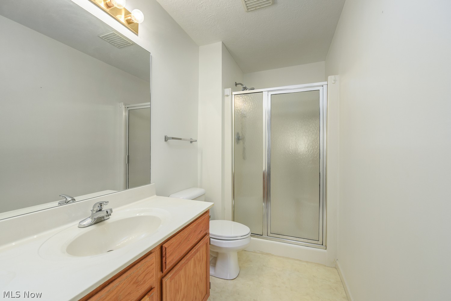 22691 Lenox Drive Cleveland OH 44126