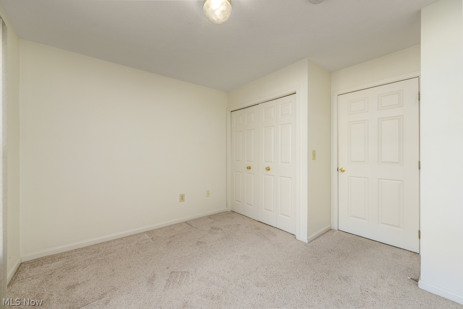 22691 Lenox Drive Cleveland OH 44126