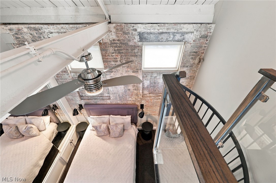 408 W Saint Clair Avenue Cleveland OH 44113