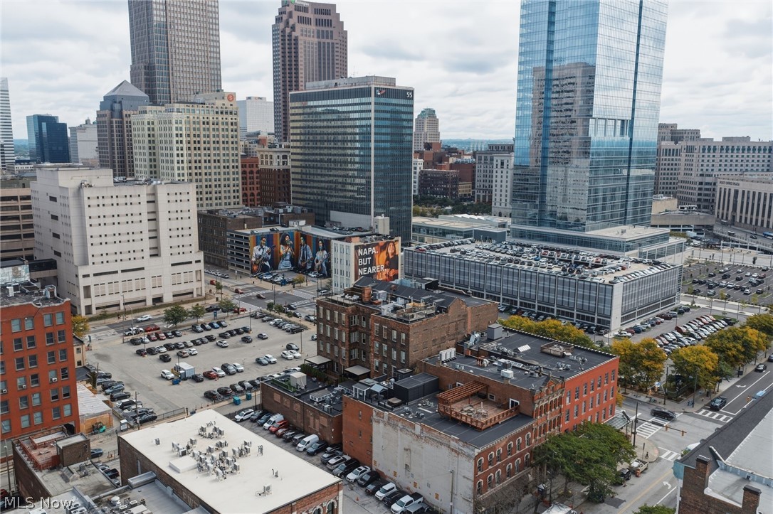 408 W Saint Clair Avenue Cleveland OH 44113