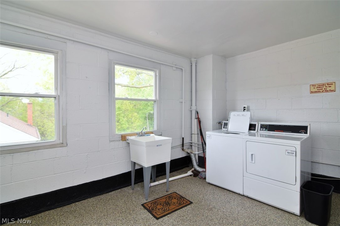 13765 Cedar Road South Euclid OH 44118