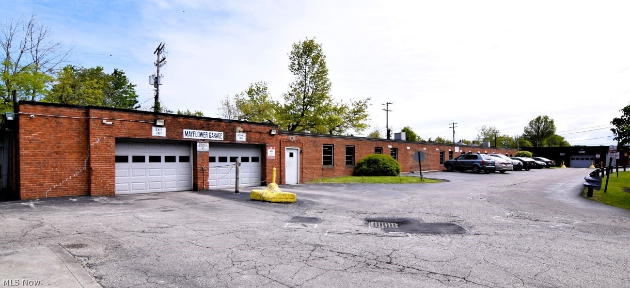 13765 Cedar Road South Euclid OH 44118