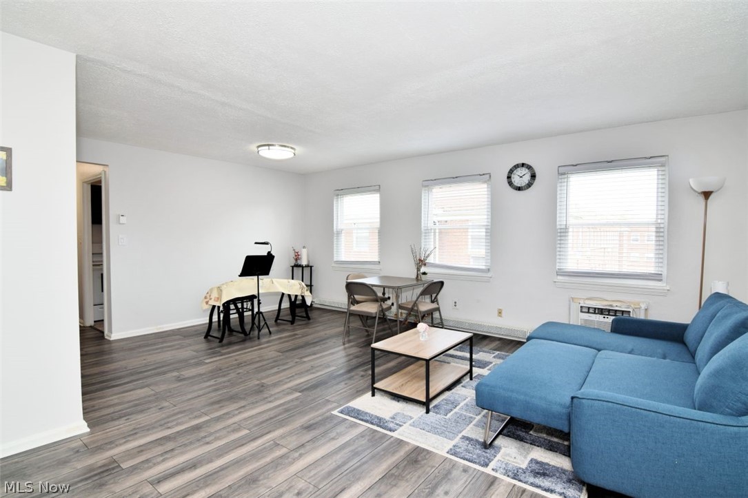 13765 Cedar Road South Euclid OH 44118