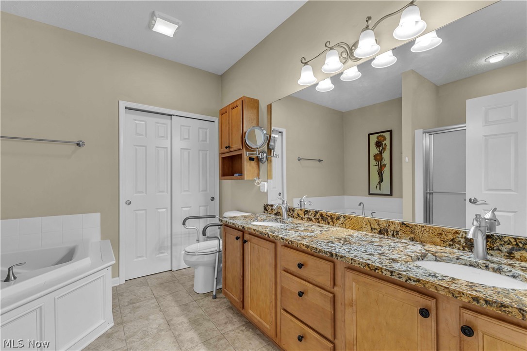 574 Hyannis Port Circle Avon Lake OH 44012