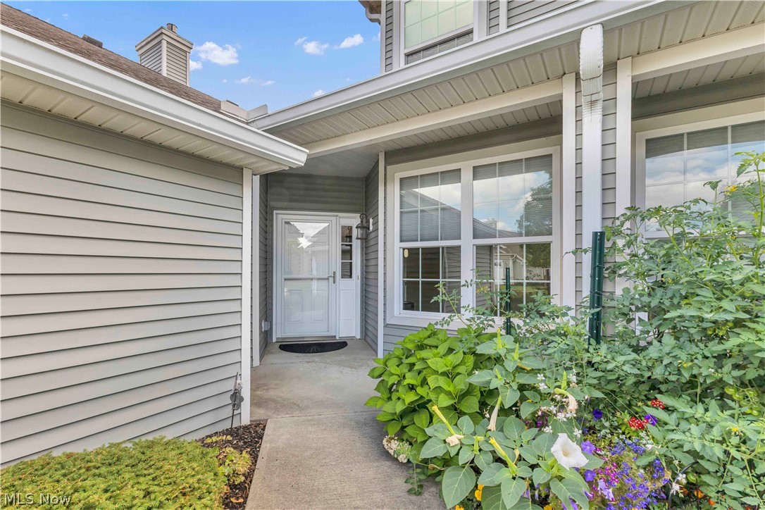574 Hyannis Port Circle Avon Lake OH 44012