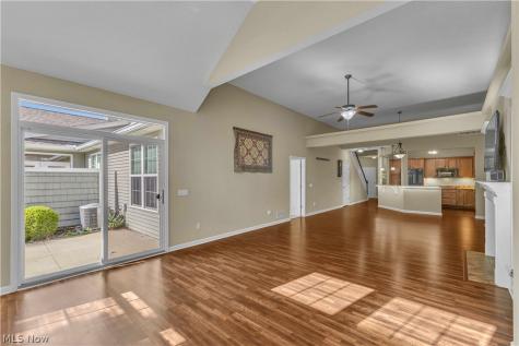 574 Hyannis Port Circle Avon Lake OH 44012