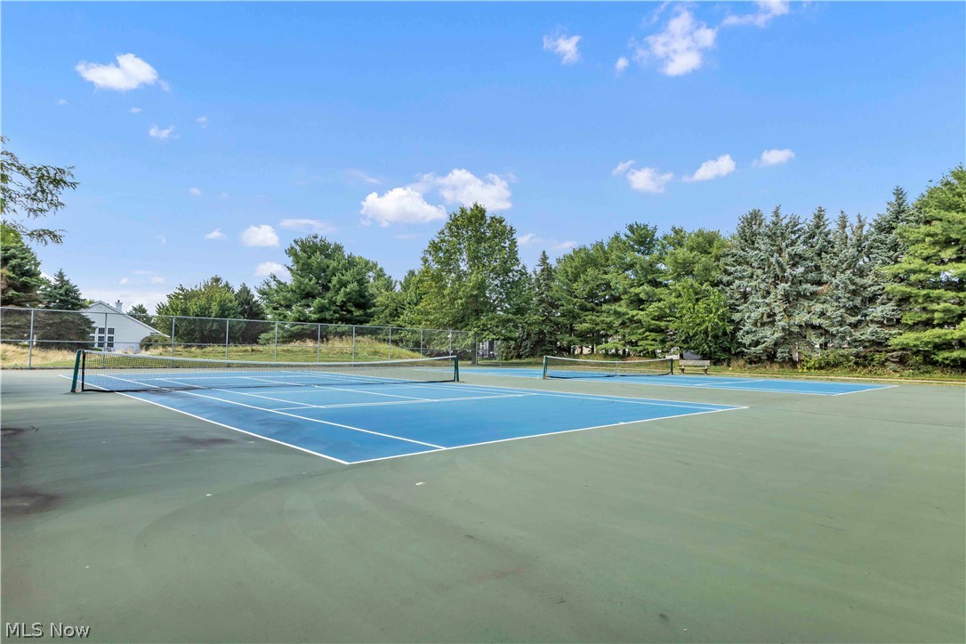574 Hyannis Port Circle Avon Lake OH 44012