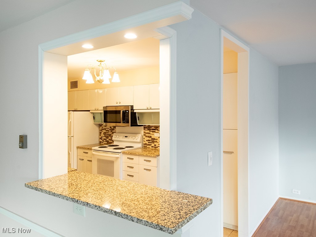 12700 Lake Avenue Lakewood OH 44107