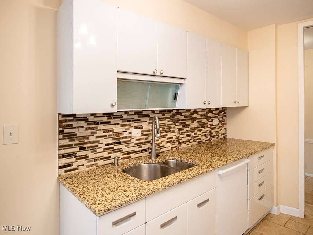 12700 Lake Avenue Lakewood OH 44107