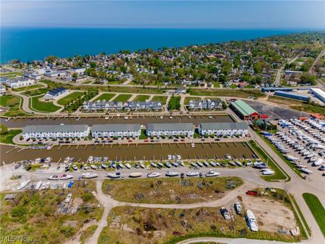 281 W Marina Parkway Lorain OH 44052
