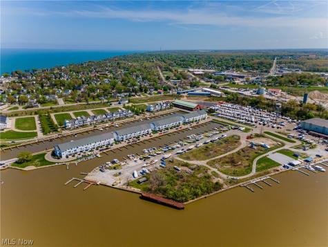 281 W Marina Parkway Lorain OH 44052
