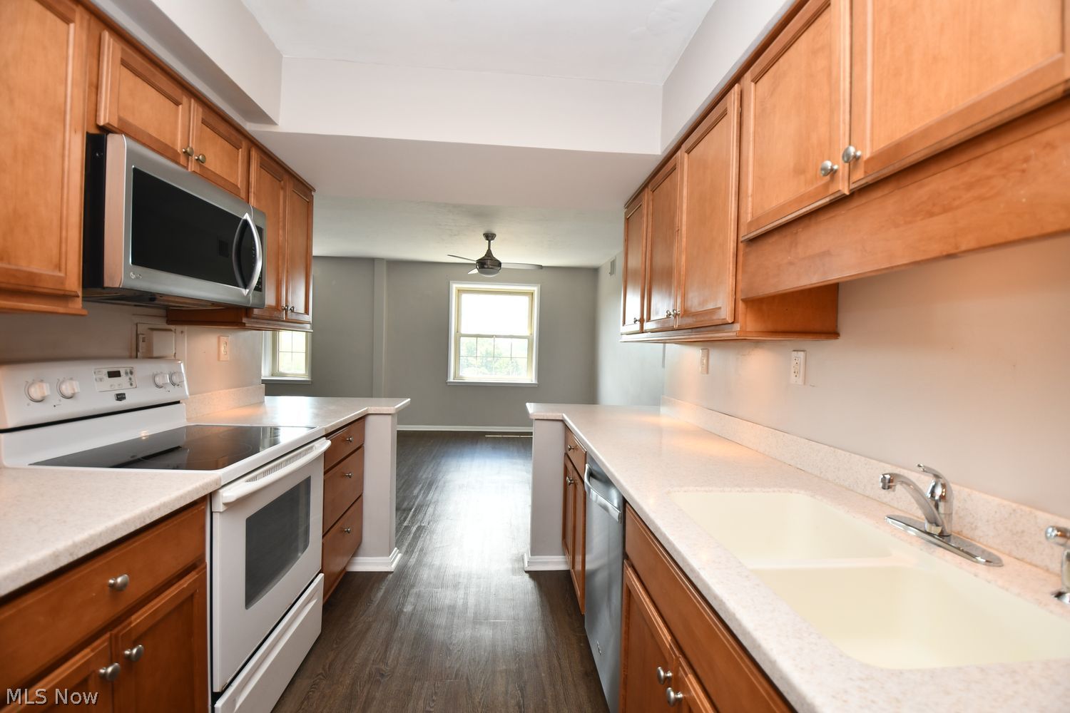 13710 Shaker Boulevard Cleveland OH 44120