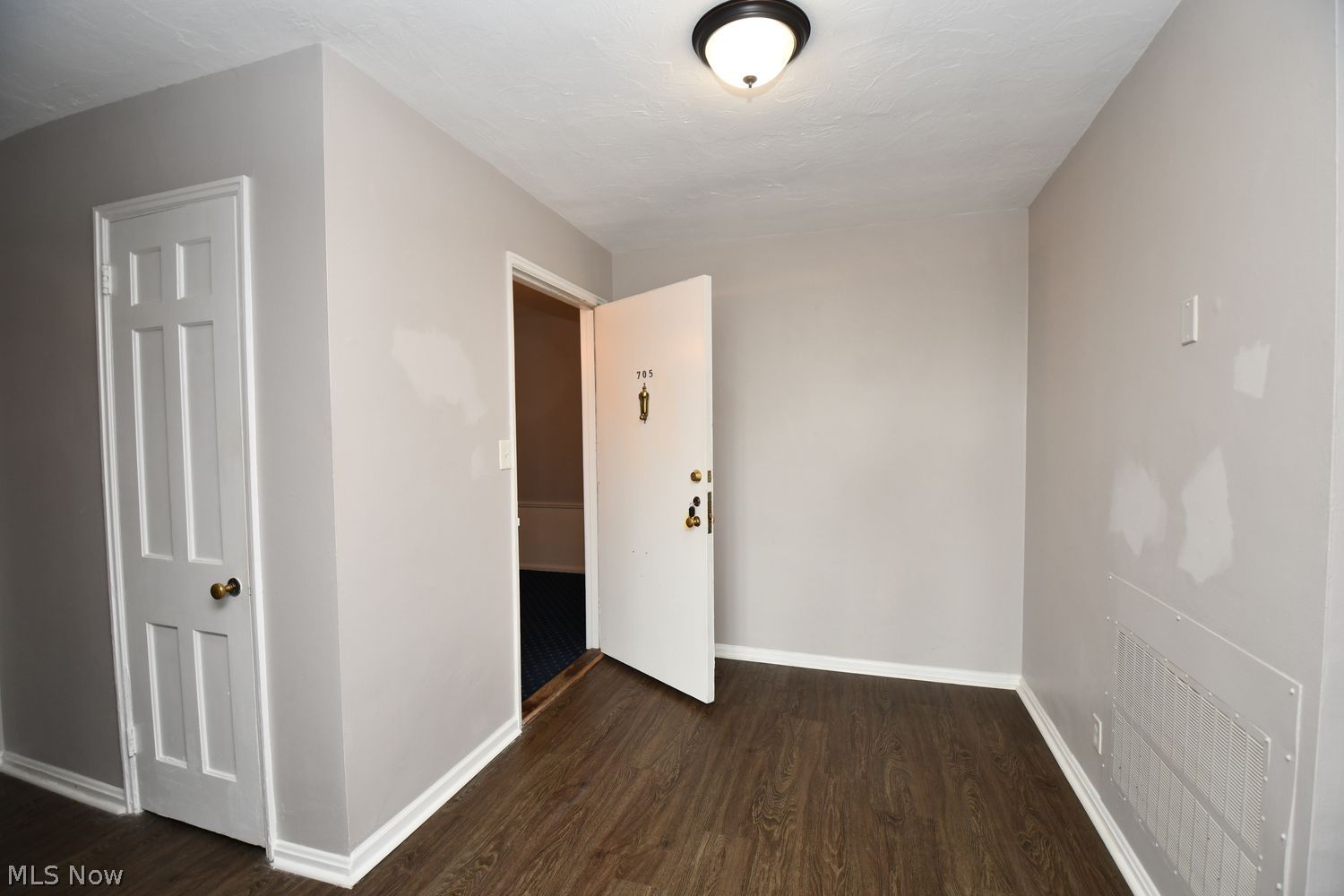13710 Shaker Boulevard Cleveland OH 44120
