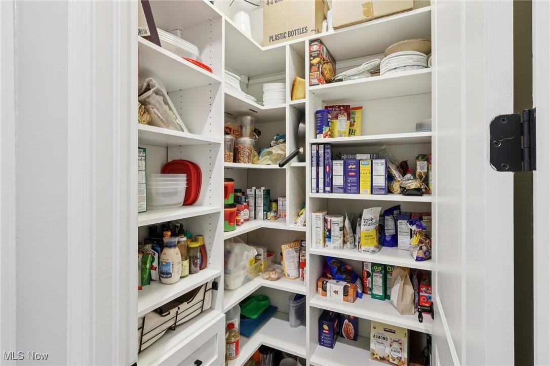 600 Shinnecock Lane Aurora OH 44202