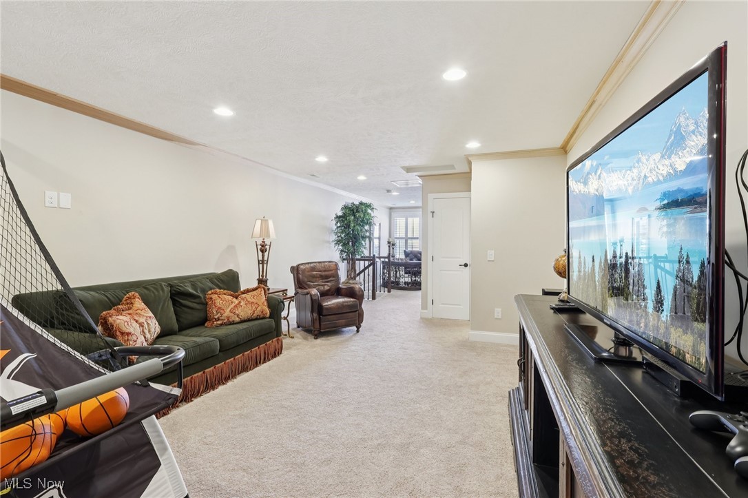 600 Shinnecock Lane Aurora OH 44202