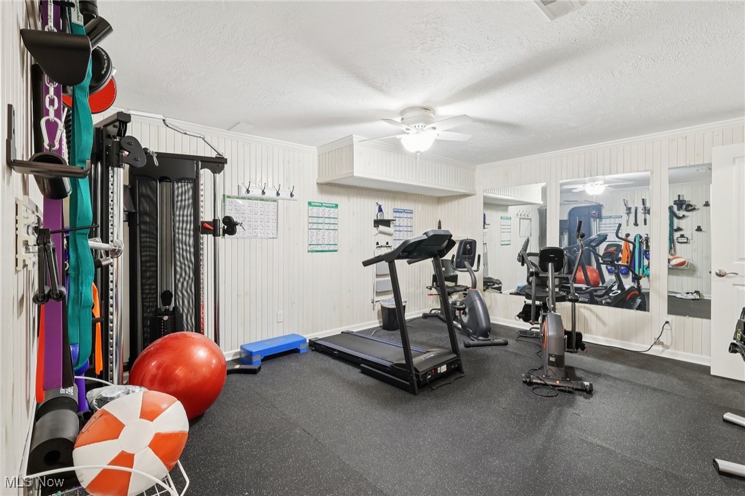 600 Shinnecock Lane Aurora OH 44202