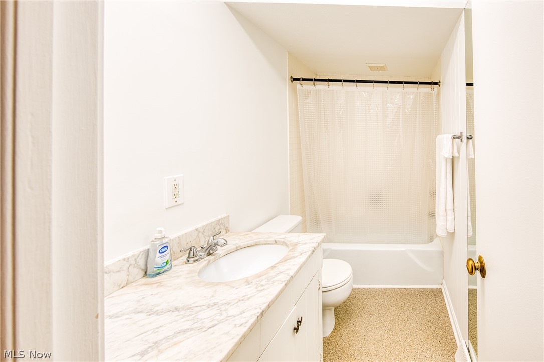2398 Arlington Drive Lyndhurst OH 44124
