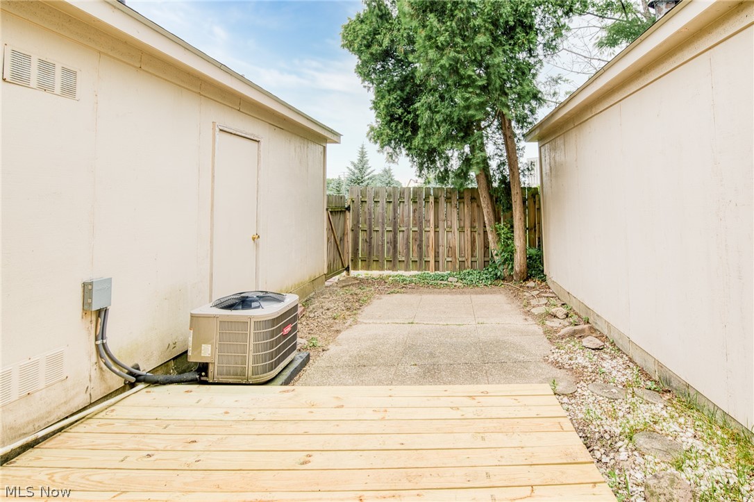 2398 Arlington Drive Lyndhurst OH 44124